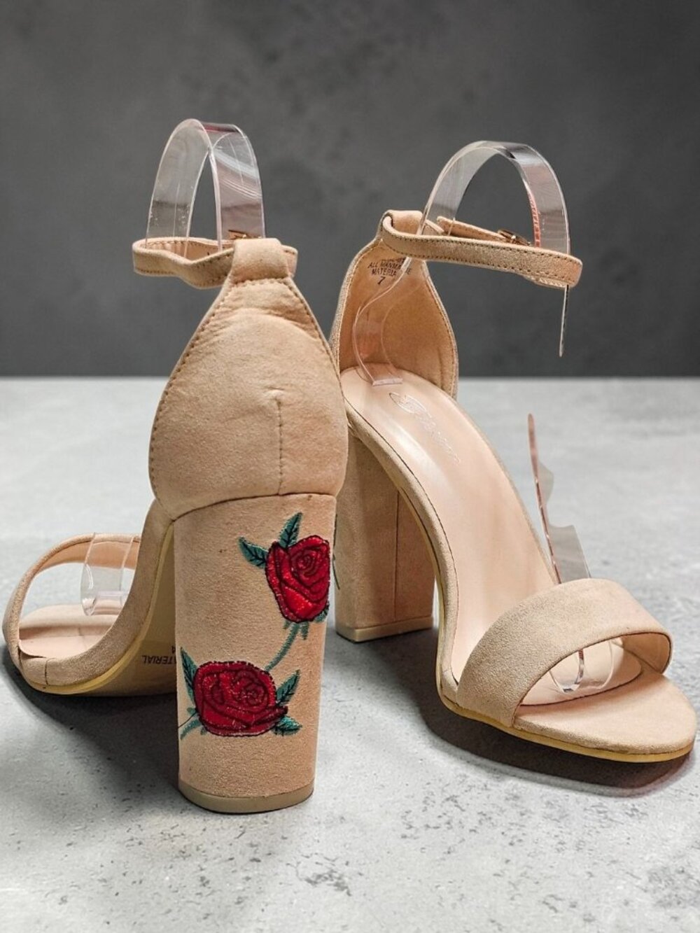 Beige Rose Embroidered Block Heel Sandals With Adjustable Ankle Strap & Open Toe